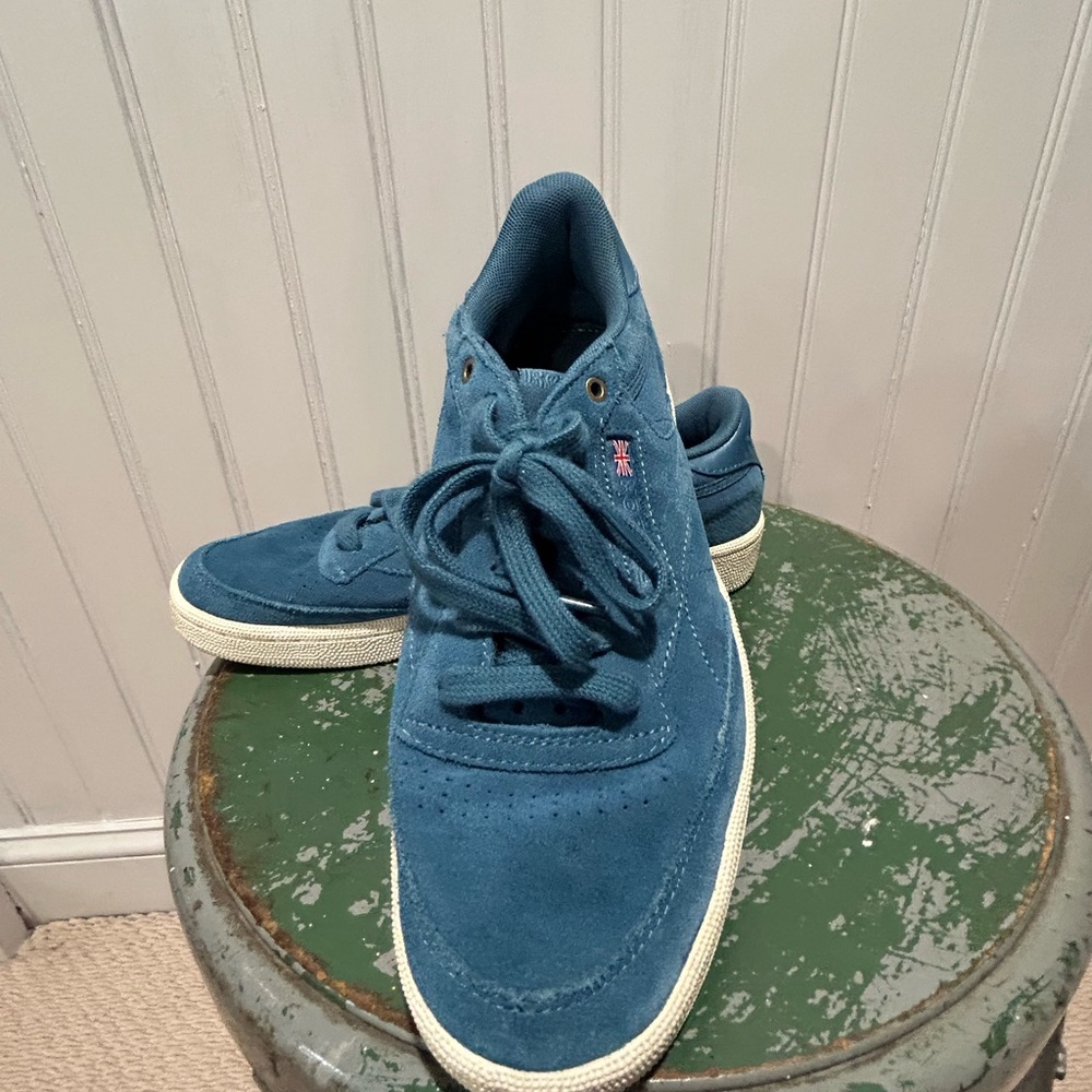 Blue Suede Reebok Classics - Picture 4 of 4